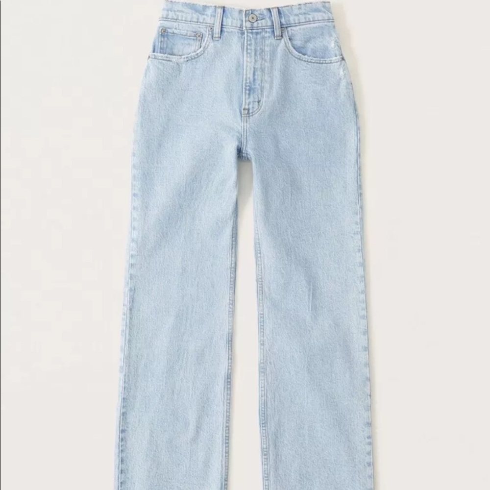 Abercrombie & Fitch 90s Ultra High Rise Straight Jean